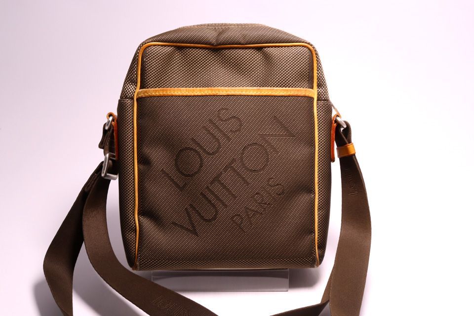 Louis Vuitton Damier Geant NM Leather Shoulder Bag — view 2