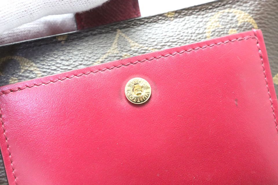 Louis Vuitton Monogram Portefeuille Juliette Leather Bifold Wallet — view 9