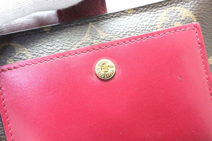 Louis Vuitton Monogram Portefeuille Juliette Leather Bifold Wallet — view 9