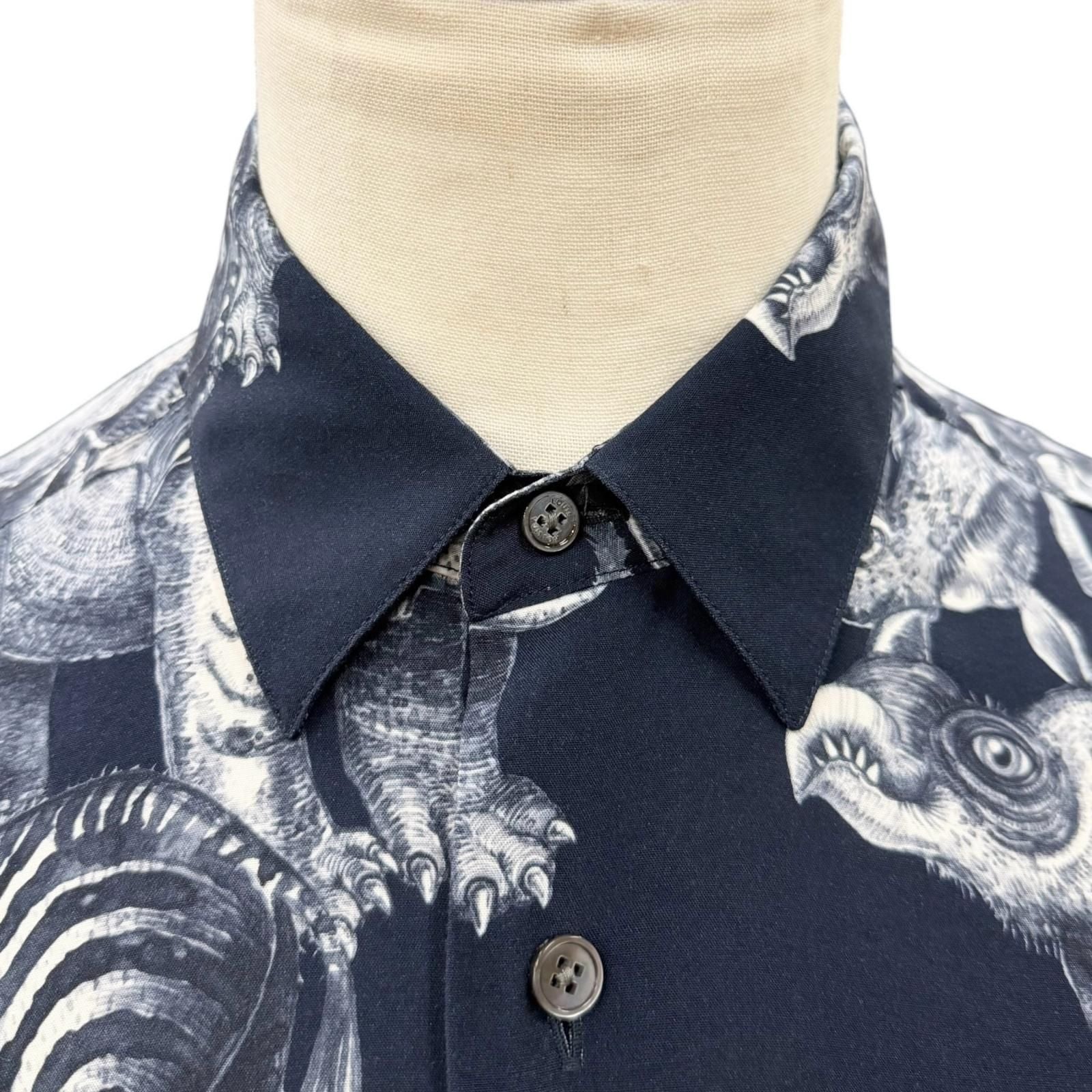 Louis Vuitton Chapman Brothers Brazza Rayon All Over Pattern Logo Button Short — view 2