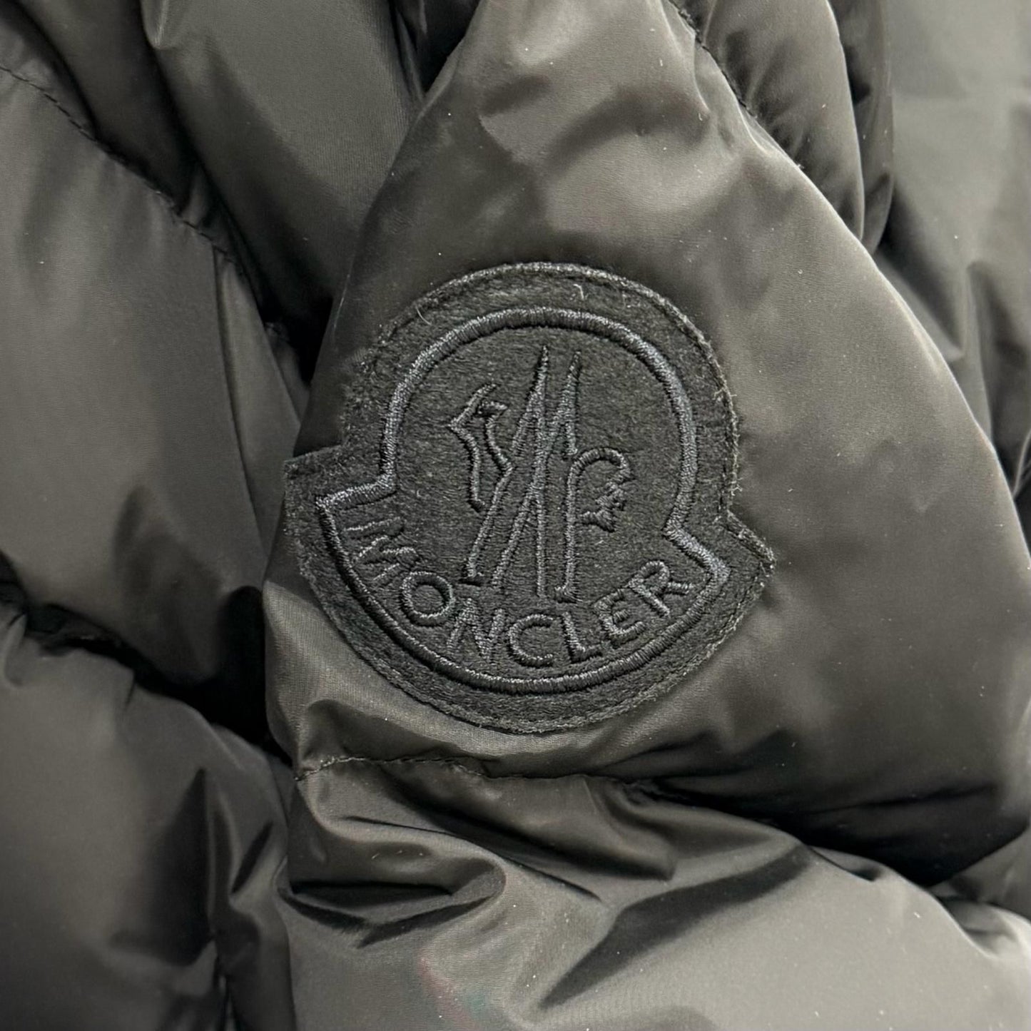 Moncler Agot Belt Hood Big Logo Patch Zip Up Jacket Coat Black 00 — view 7