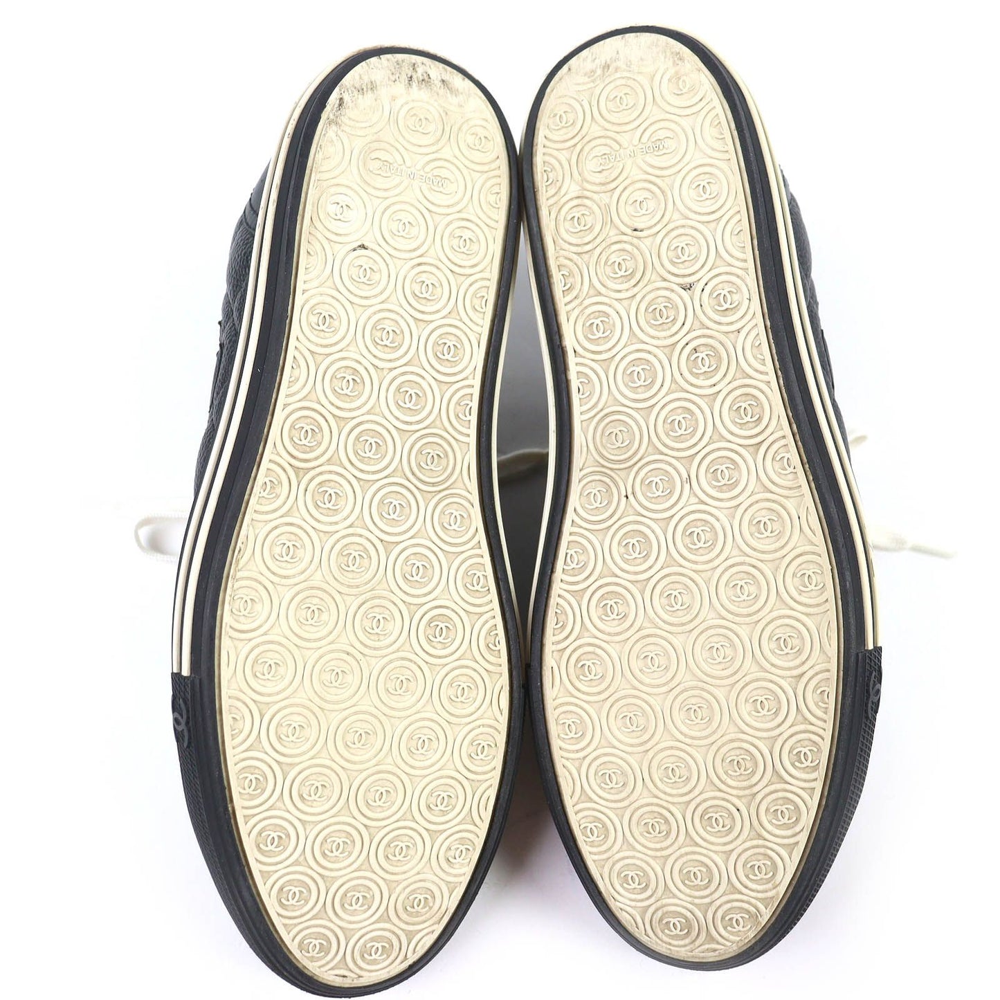 Chanel Caviar Leather CC Logo Quilted Low Cut Sneakers Black White — view 7