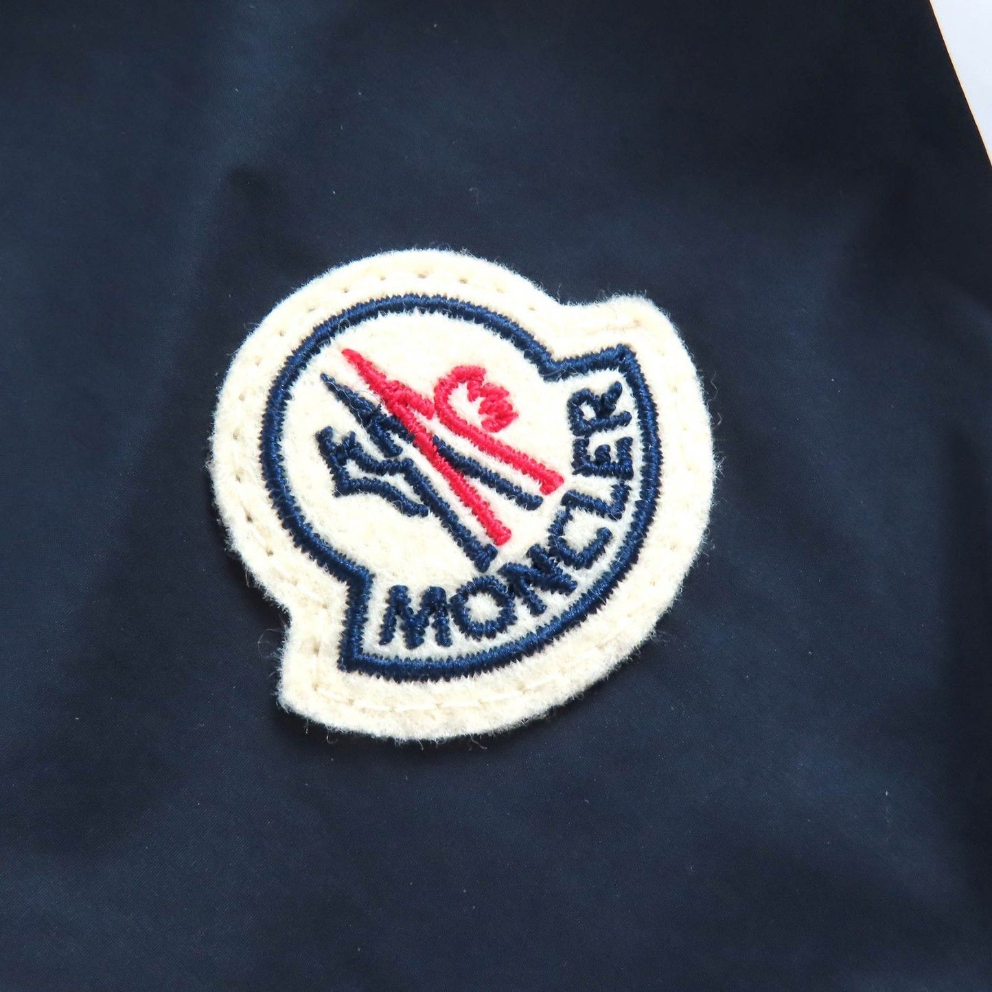 Moncler Fetuque Logo Patch Zip Hoodie Nylon Jacket Navy — view 5