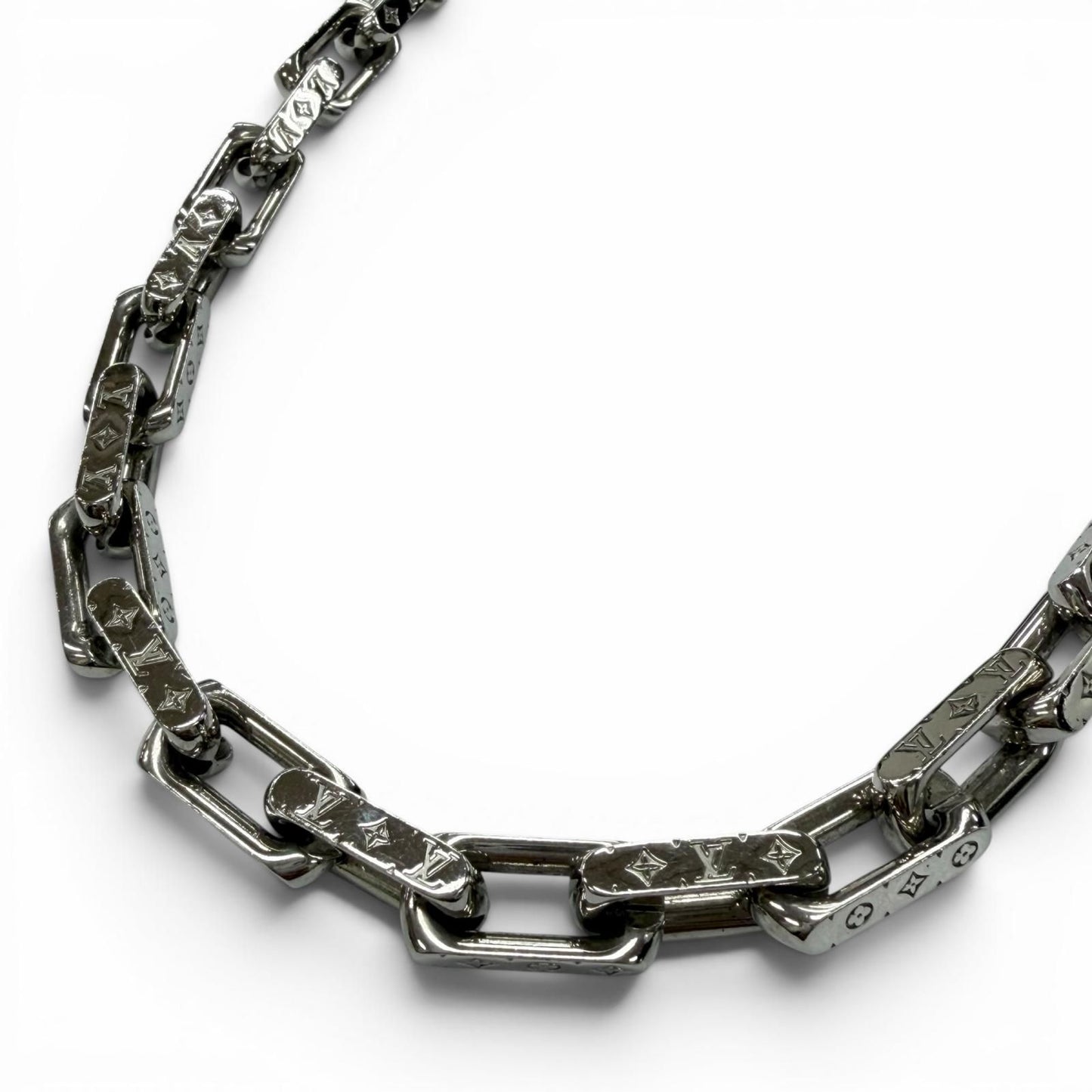 Louis Vuitton Collier Chain Monogram Necklace Silver