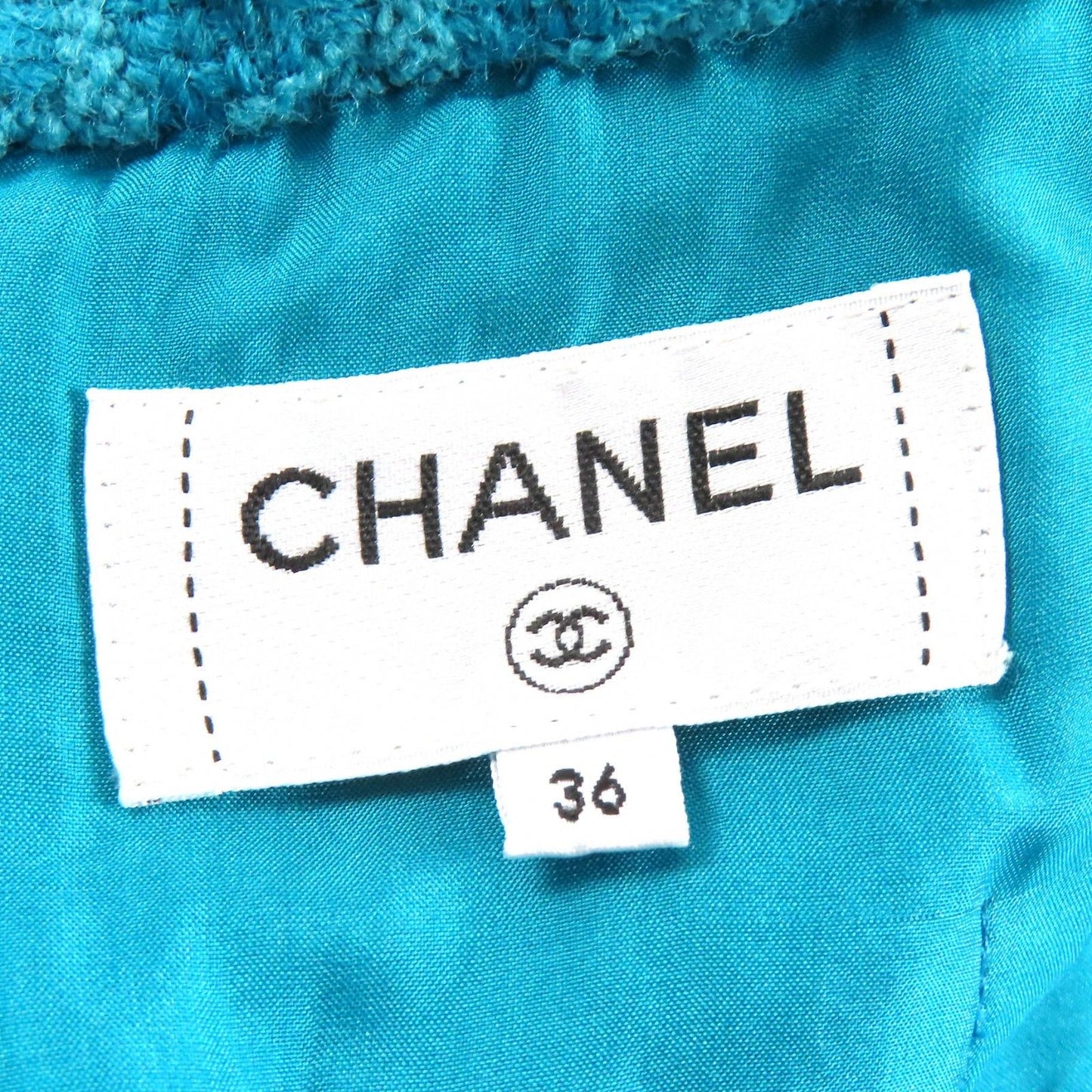 Chanel 19k Wool 100% CC Logo Flower Button Tweed Skirt Lining Blue 36 — view 6