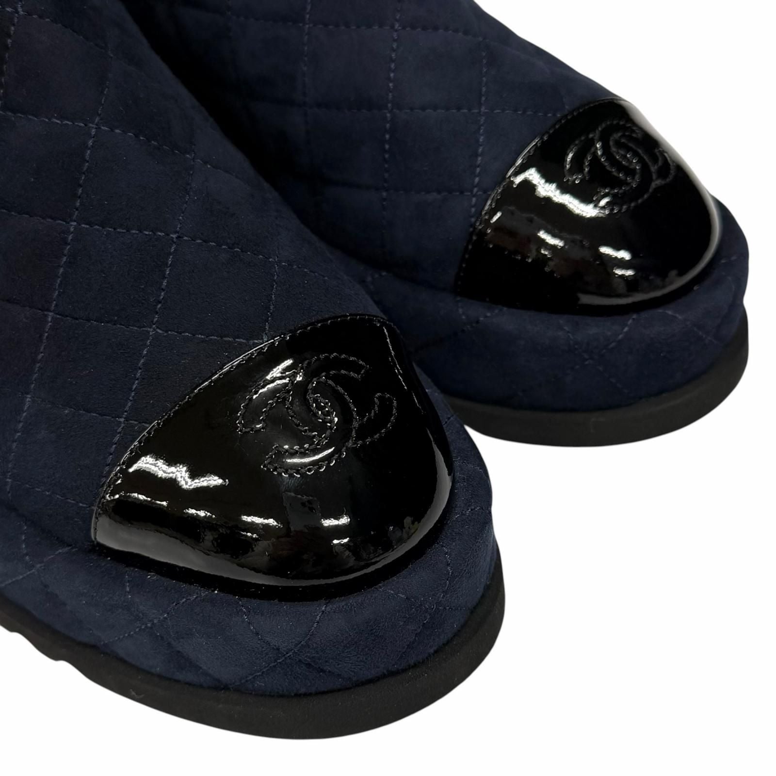Chanel CC Logo Quilted Side Gore Suede Leather Short Boots Navy — view 8