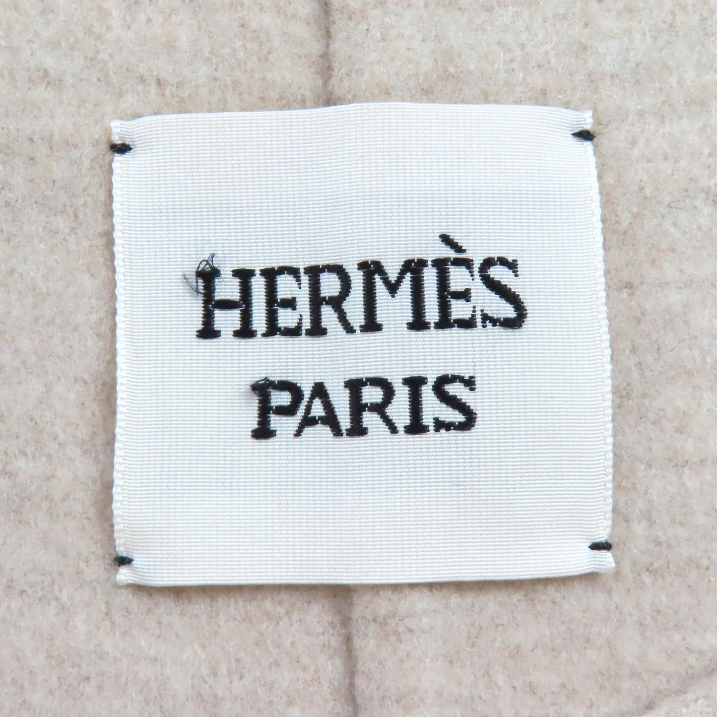 Hermes Cashmere Wood Series Button Long Gilet Vest Beige 44 Recommended — view 7