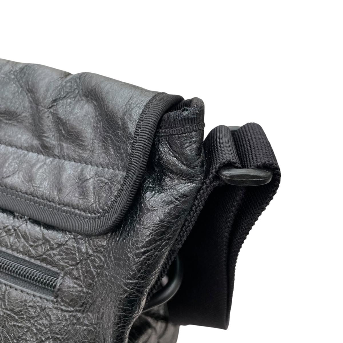 Balenciaga Shoulder Bag Black — view 8