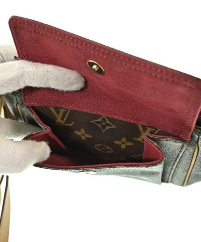 Louis Vuitton Shoulder Bag — view 5