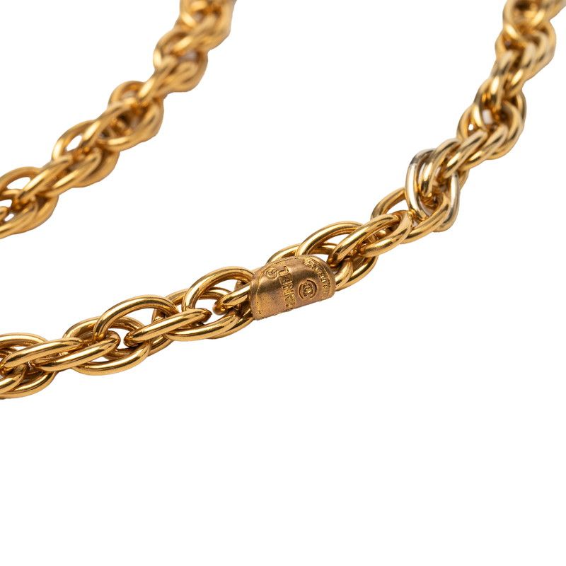 Chanel CC Logo Necklace Gold Plated — view 4