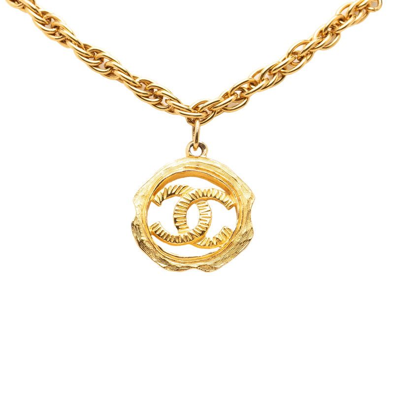 Chanel CC Logo Necklace Gold Plated — view 2