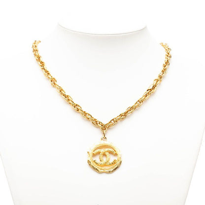 Chanel CC Logo Necklace Gold Plated — view 6