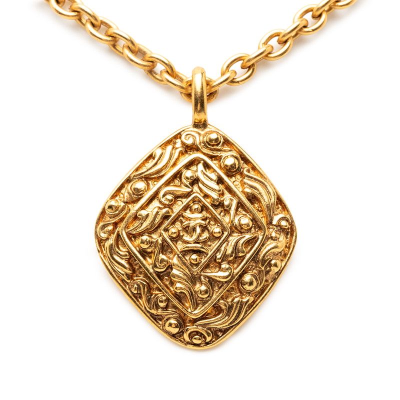 Chanel CC Logo Diamond Chain Pendant Necklace Gold Plated