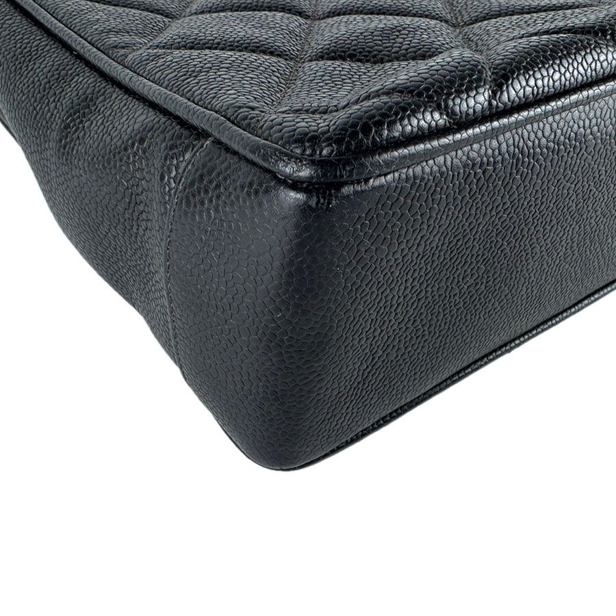 Chanel Shoulder Bag Quilted — view 8