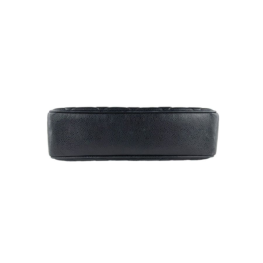 Chanel Shoulder Bag Quilted — view 4