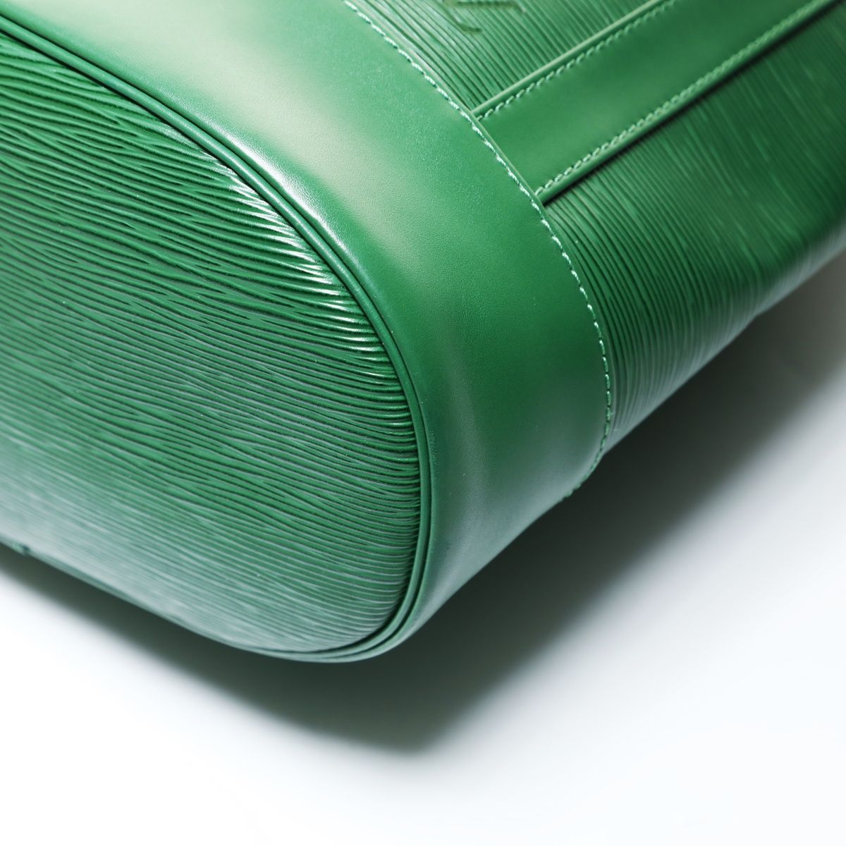 Louis Vuitton Shoulder Bag Epi Randonnee PM — view 6