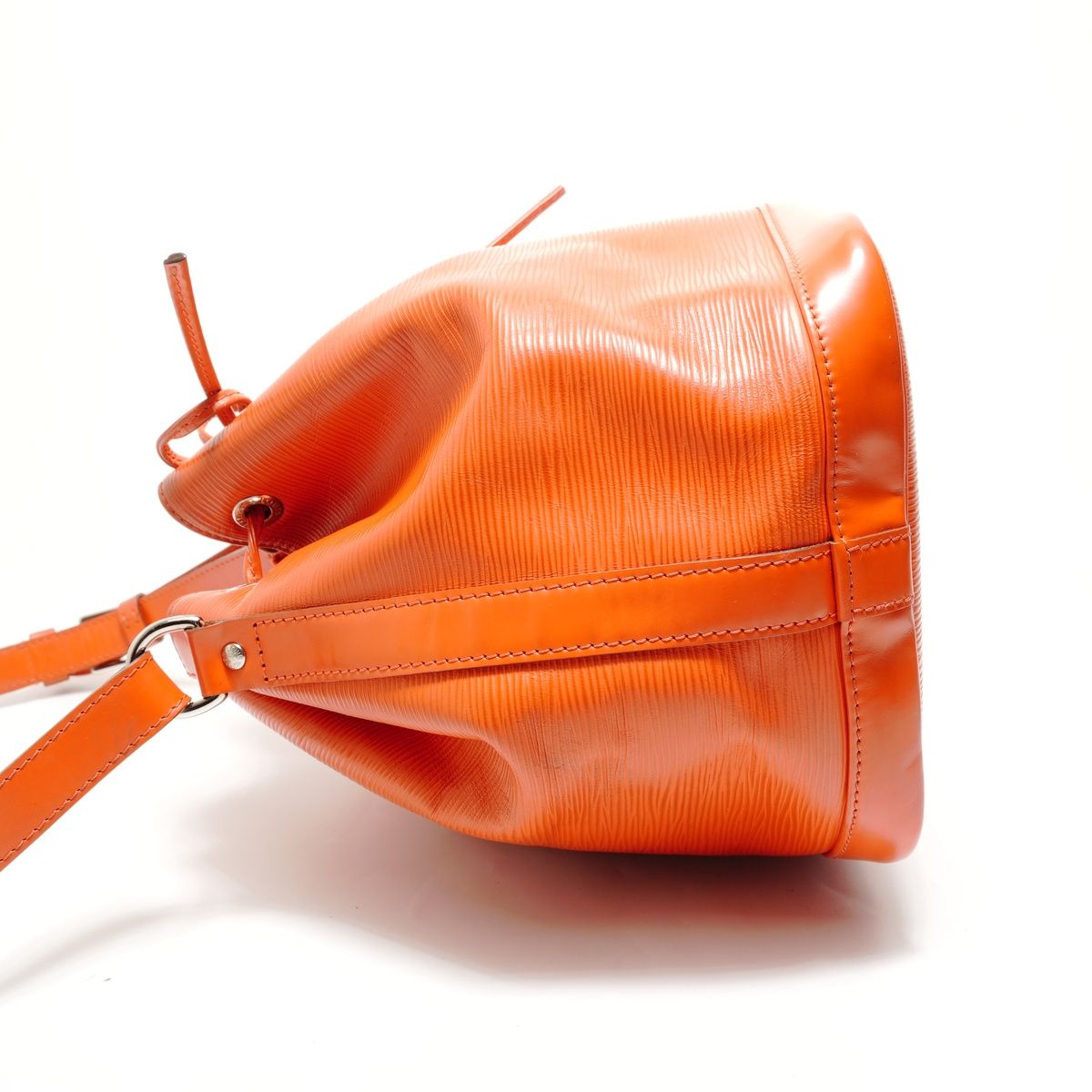 Louis Vuitton Shoulder Bag Petit Noe Epi — view 3