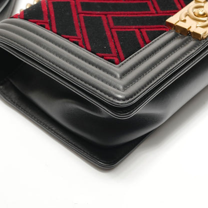 Chanel Shoulder Bag Velour — view 5