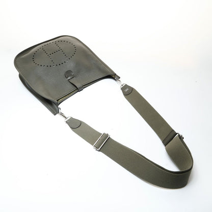 Hermes Shoulder Bag Evelyne 3 GM Taurillon Clemence — view 8