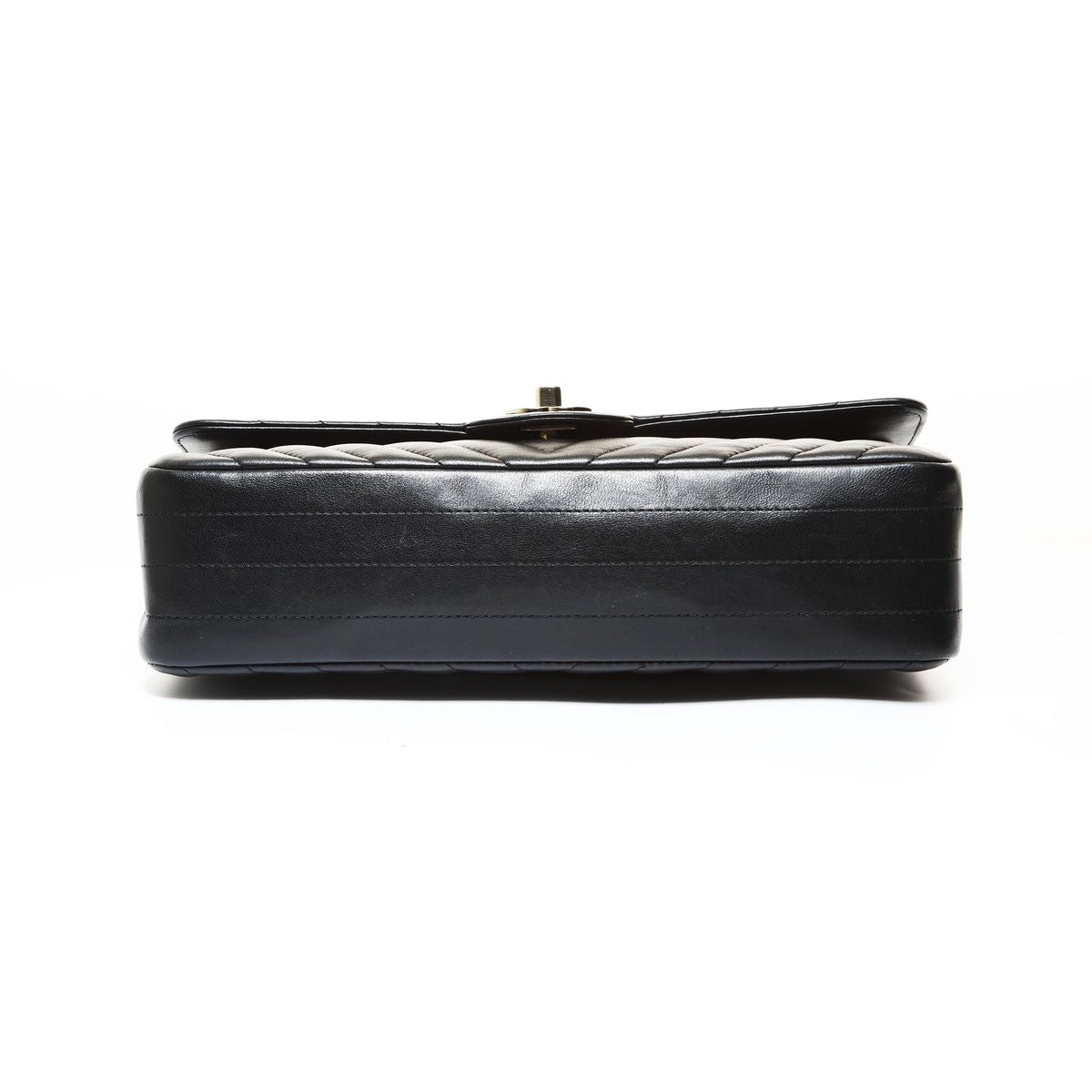 Chanel Shoulder Bag Chez Blanc CC Logo Double Flap — view 7