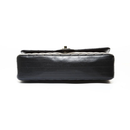 Chanel Shoulder Bag Chez Blanc CC Logo Double Flap — view 7