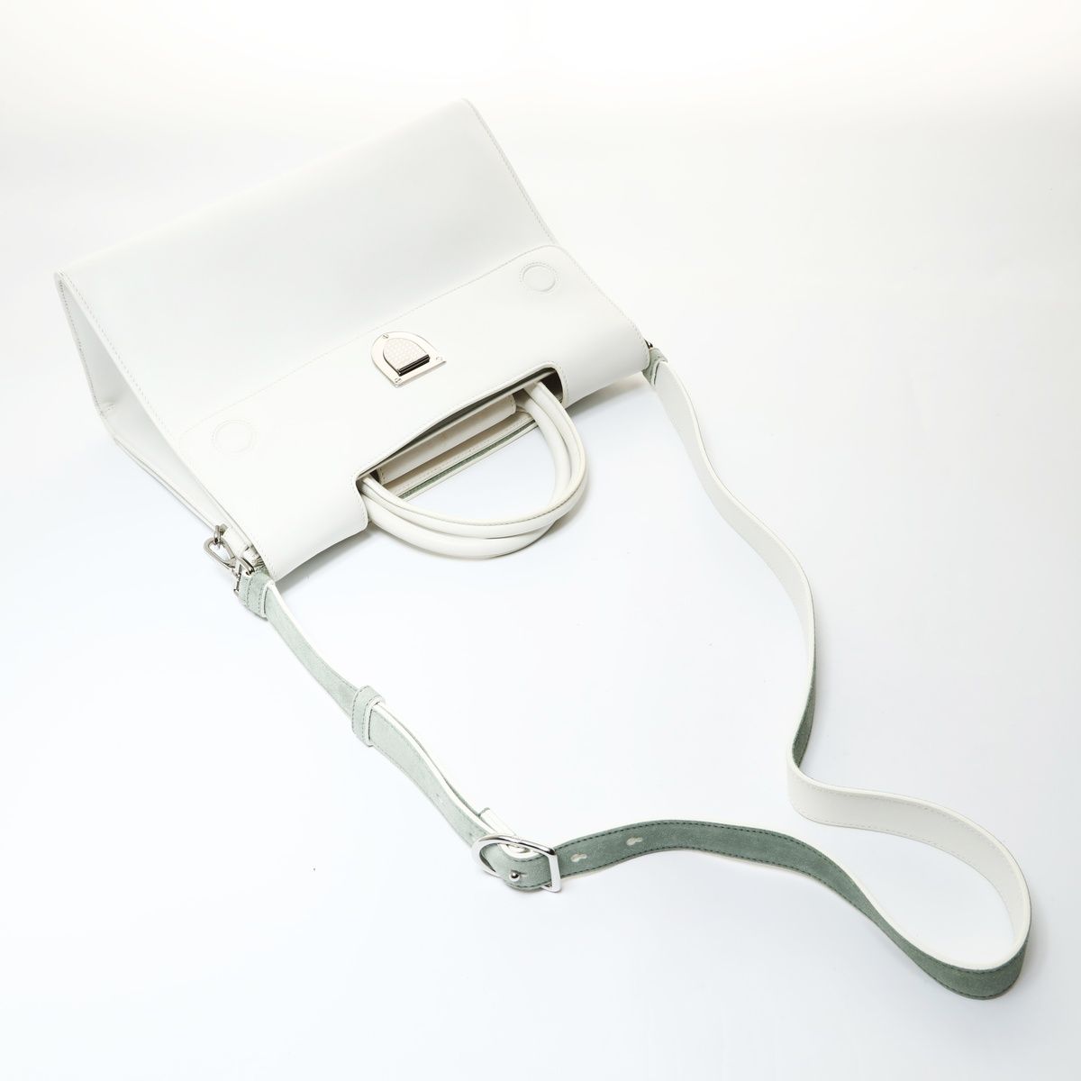 Dior Handbag White — view 9