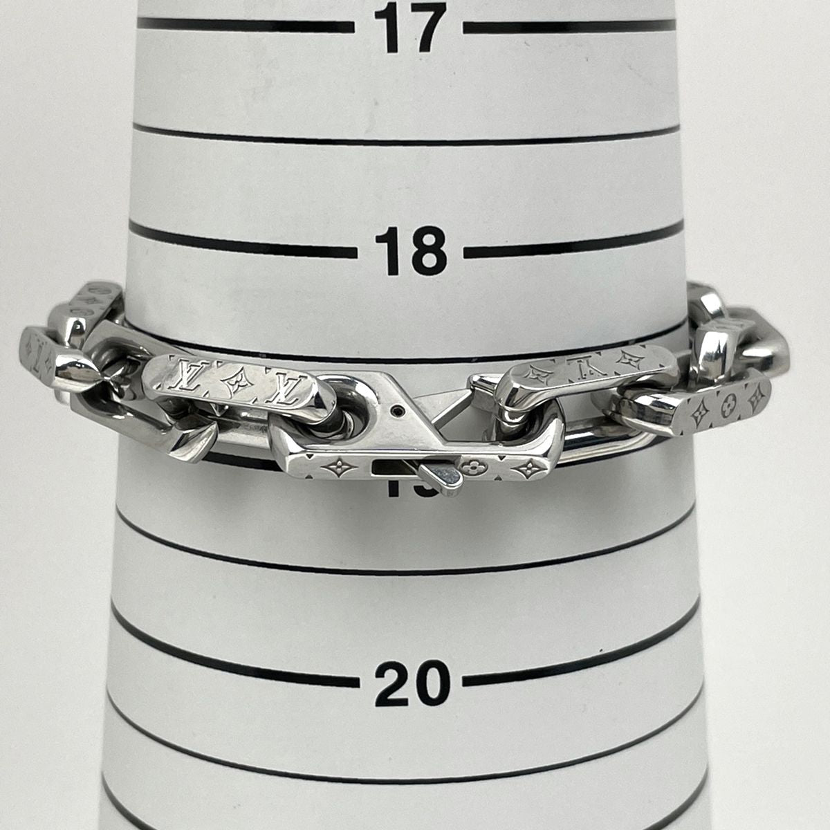 Louis Vuitton Bracelet Monogram Chain Metal Silver — view 3