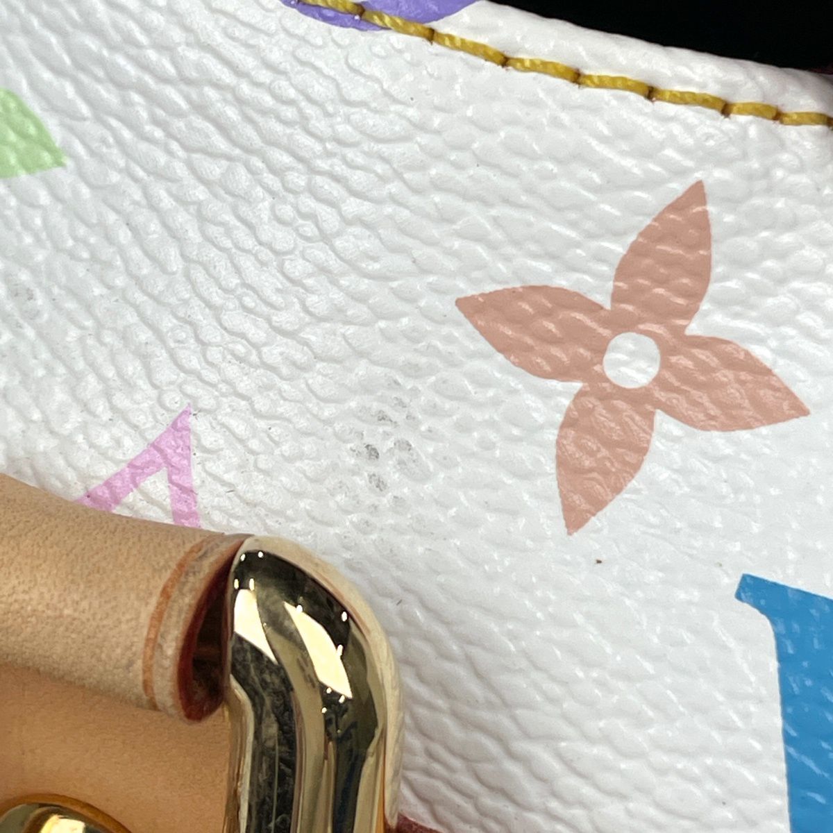 Louis Vuitton MM Shoulder Bag Monogram Multicolor Blanc — view 8