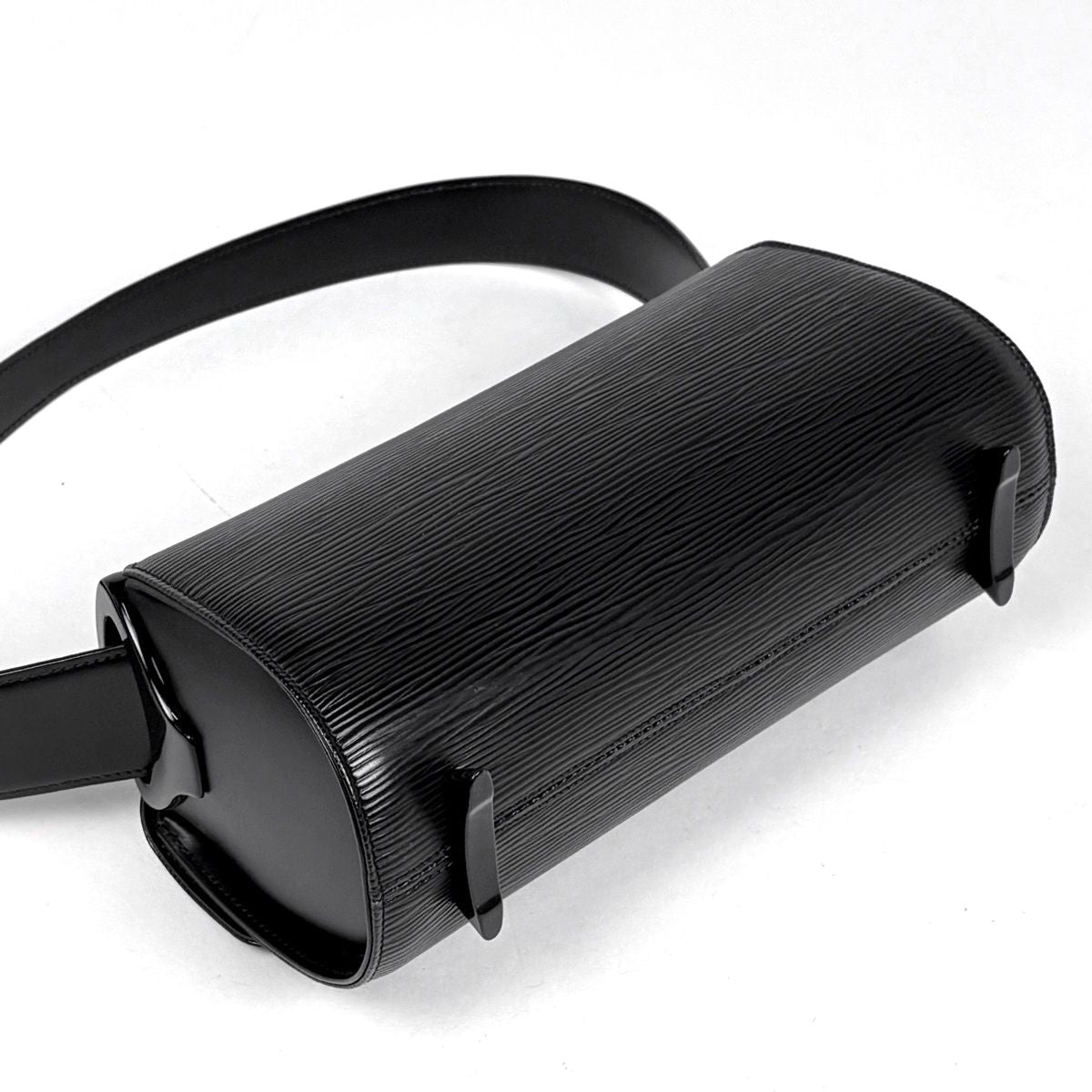 Louis Vuitton Nocturne PM Epi Noir Shoulder Bag — view 2
