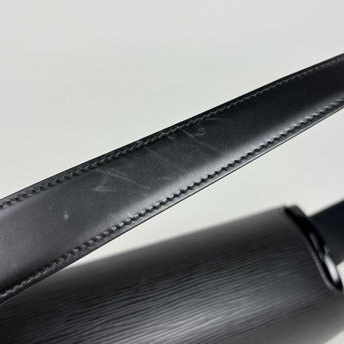 Louis Vuitton Nocturne PM Epi Noir Shoulder Bag — view 5