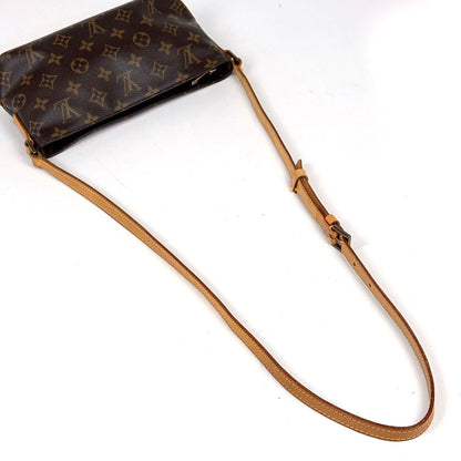 Louis Vuitton Trotteur Pochette Shoulder Bag Monogram Brown — view 7
