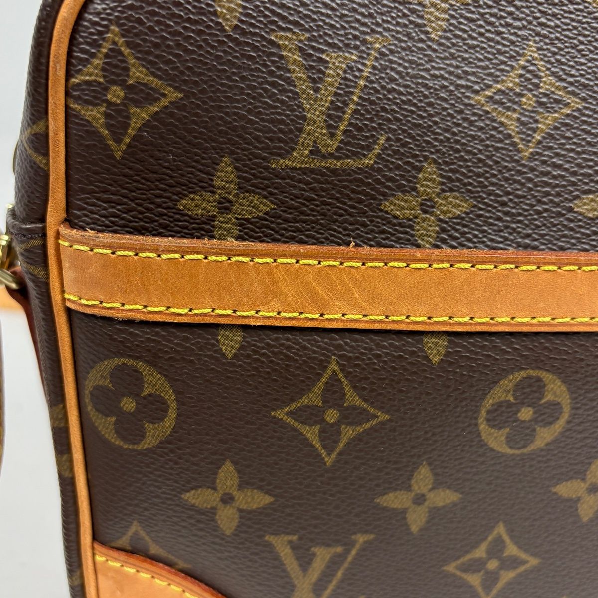 Louis Vuitton Trocadero 27 Shoulder Bag Monogram Brown — view 4