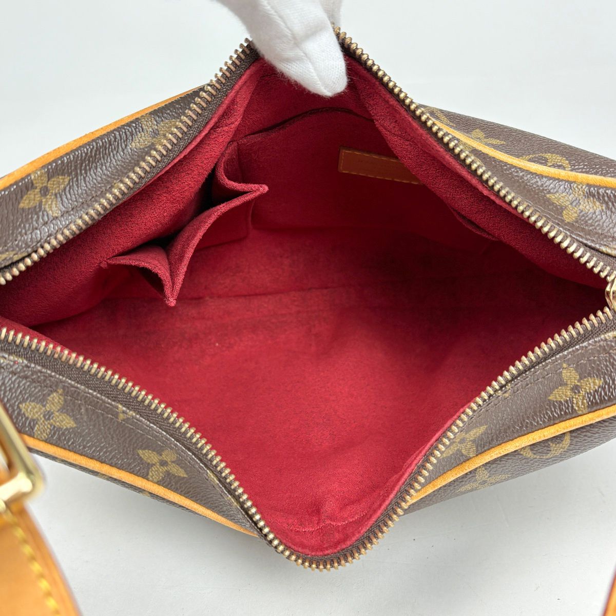 Louis Vuitton Croissant MM Shoulder Bag Monogram Brown — view 8