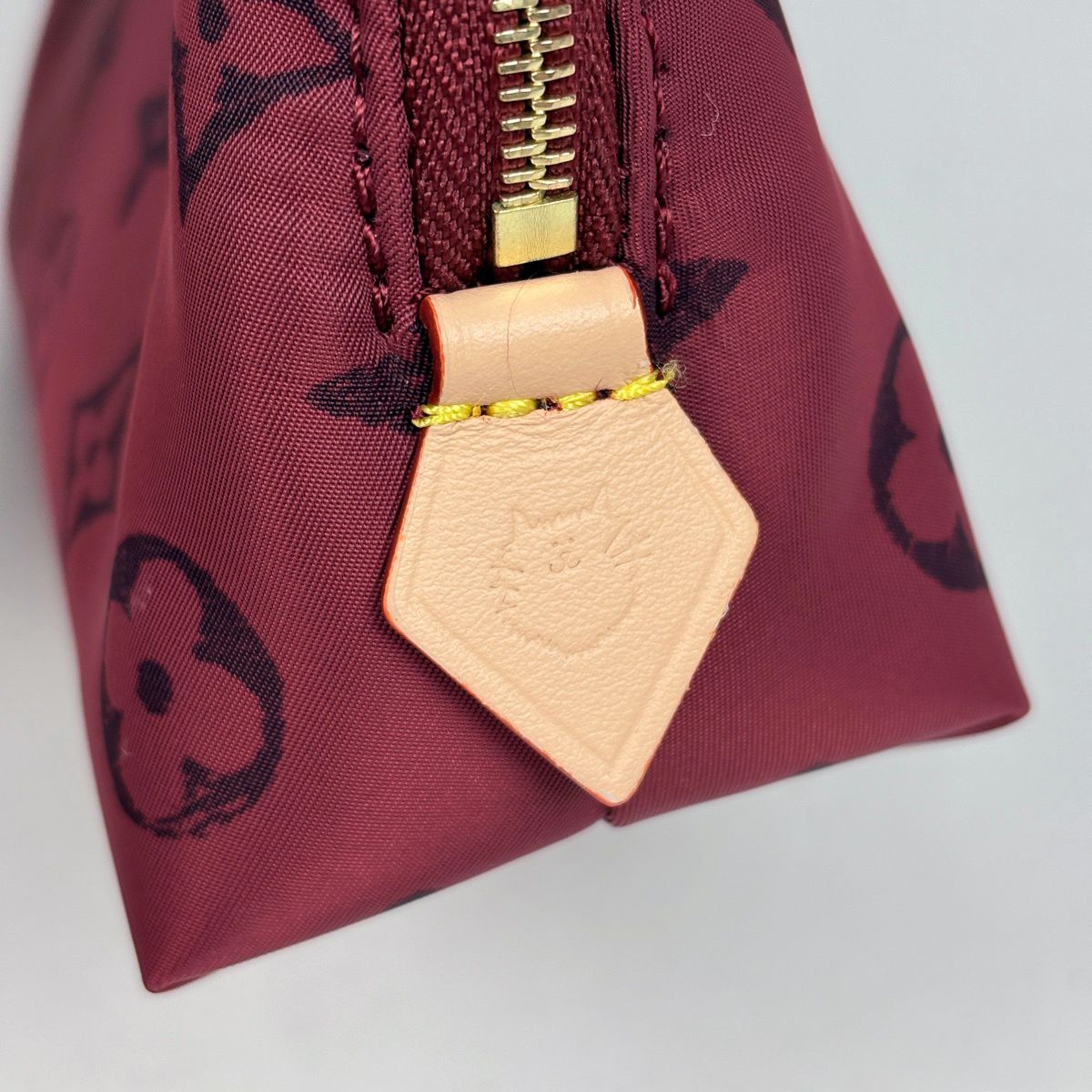Louis Vuitton Pochette Cosmetic PM Gray Scoddington Makeup Pouch Nylon Red — view 6