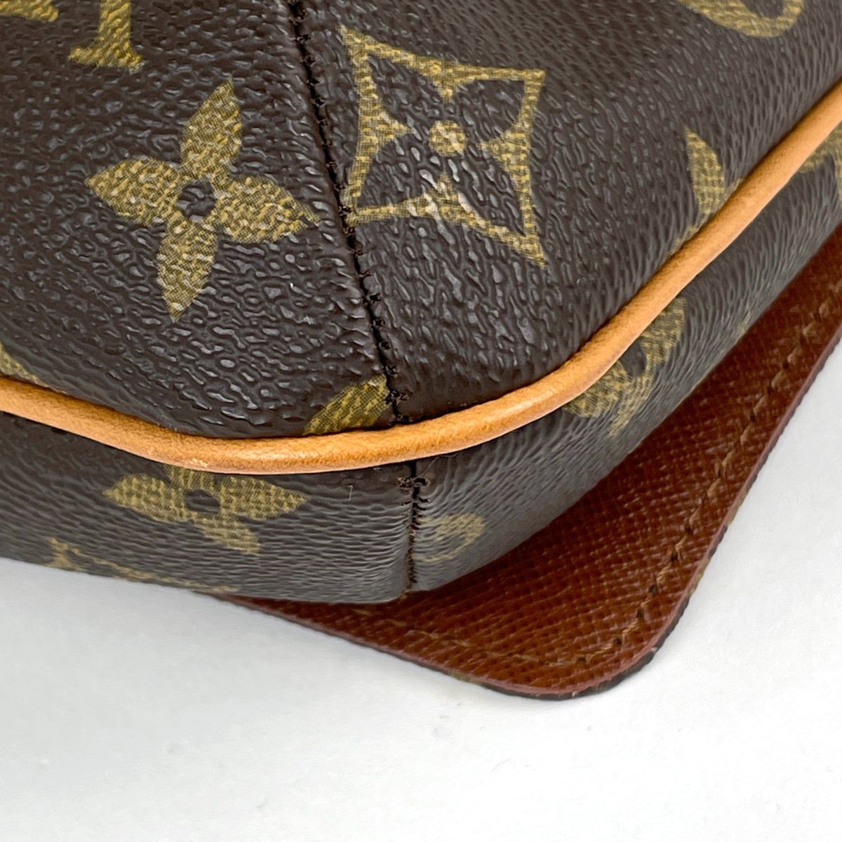 Louis Vuitton Musette Tango Short Monogram Brown Shoulder Bag — view 3