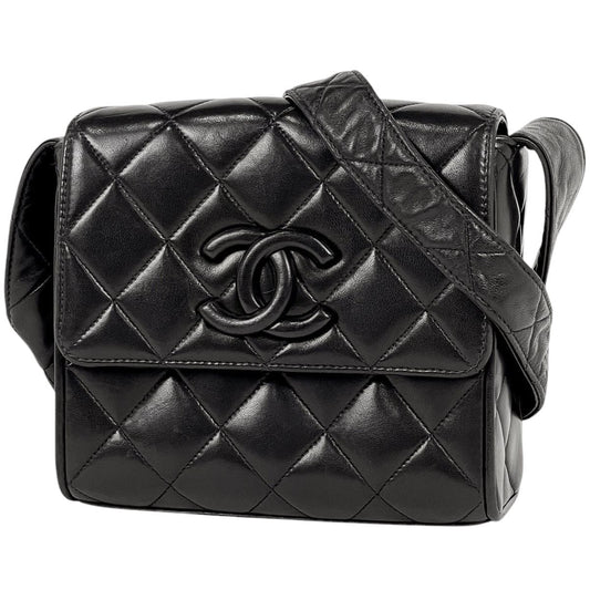 Chanel CC Logo Shoulder Bag Quilted Leather Black