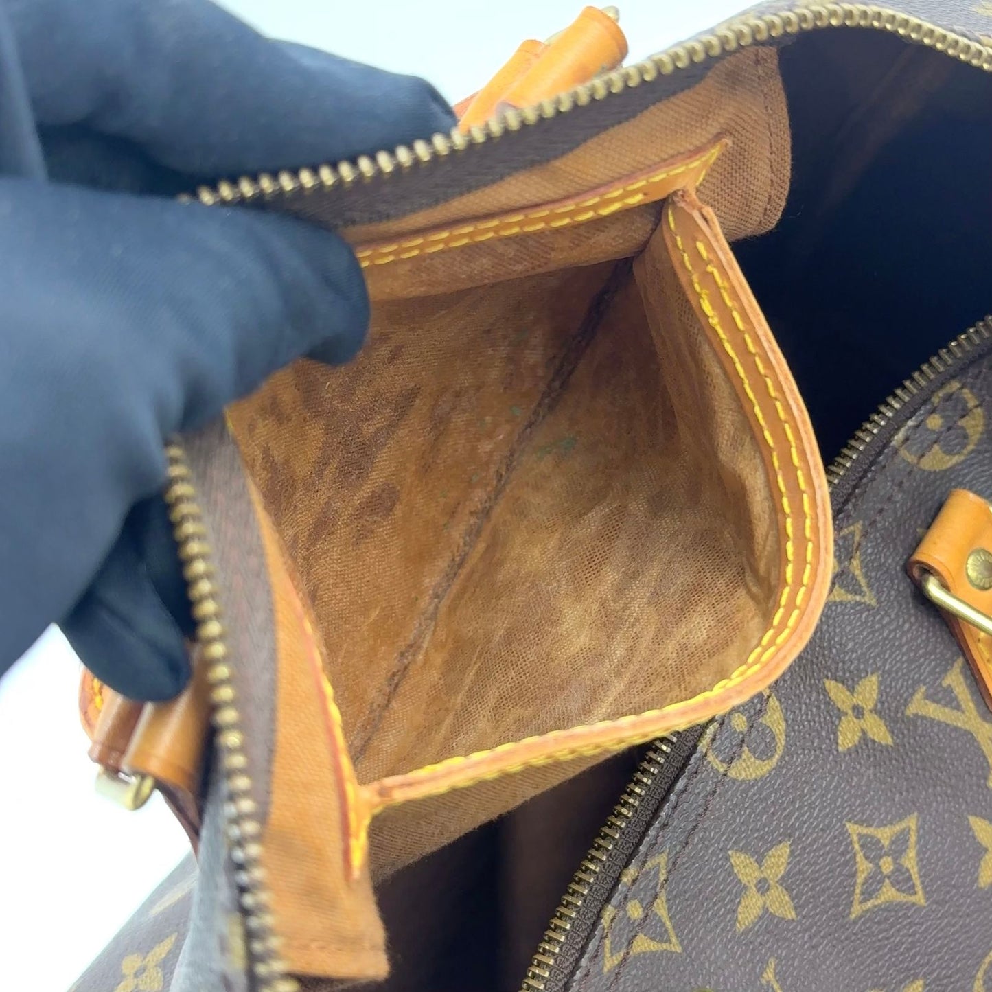 Louis Vuitton Speedy 35 Monogram Leather Brown Handbag Gold — view 9