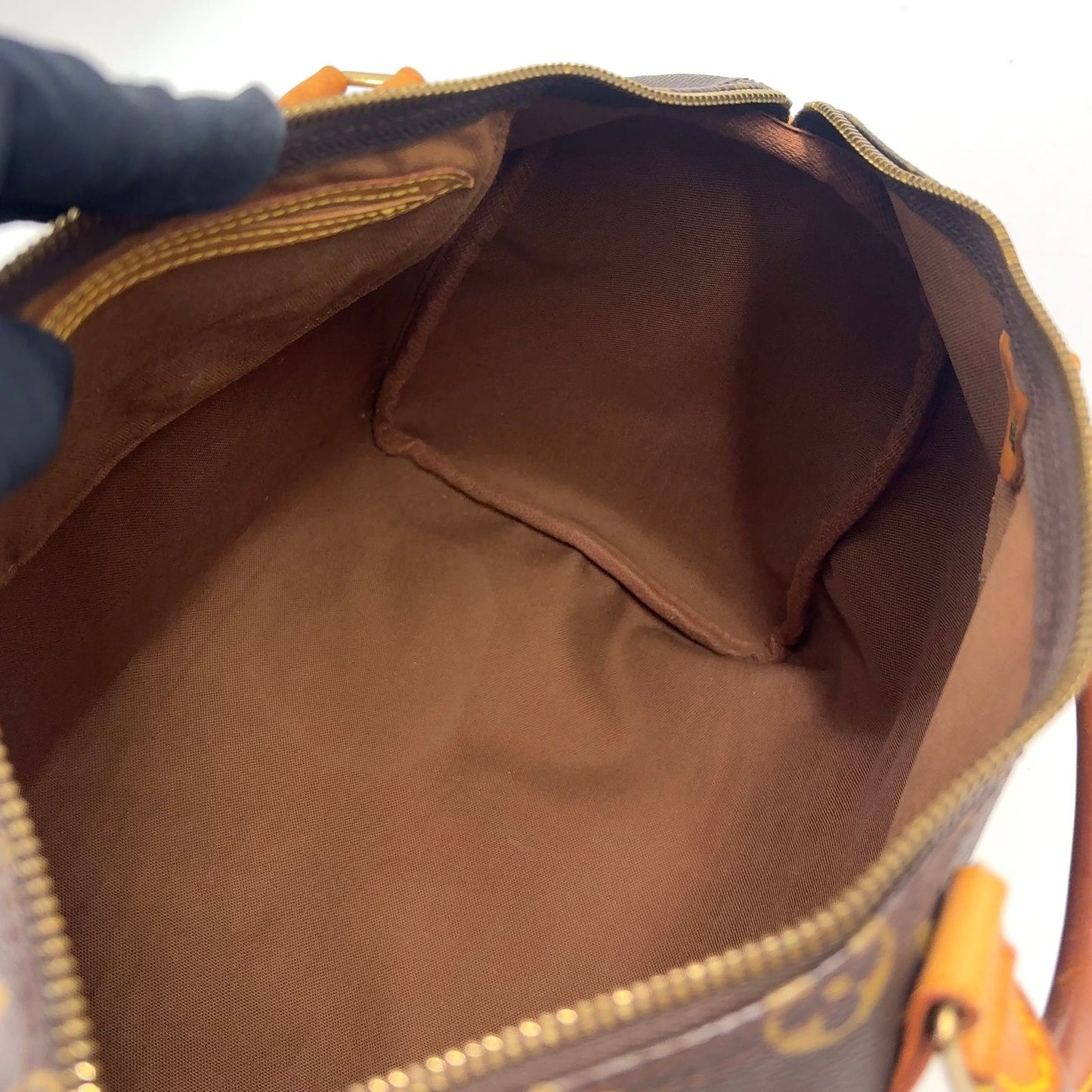 Louis Vuitton Speedy 35 Monogram Leather Brown Handbag Gold — view 5