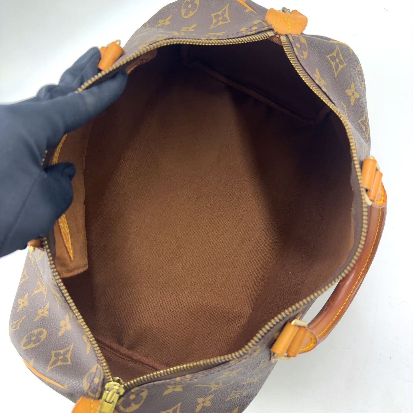 Louis Vuitton Speedy 35 Monogram Leather Brown Handbag Gold — view 3