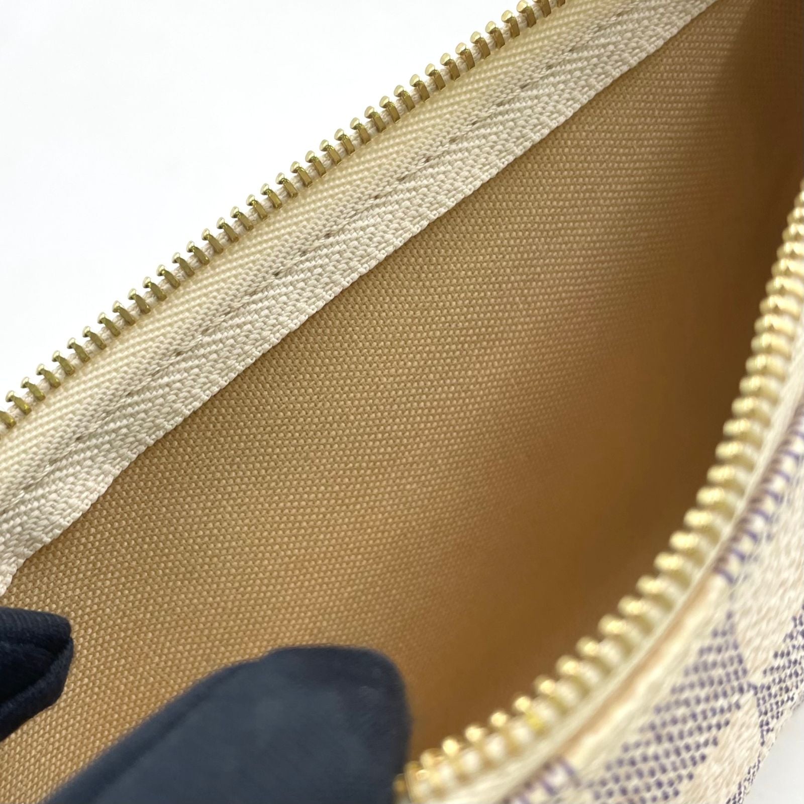 Louis Vuitton Mini Pochette Accessoire Damier Azur White Handbag Gold — view 6