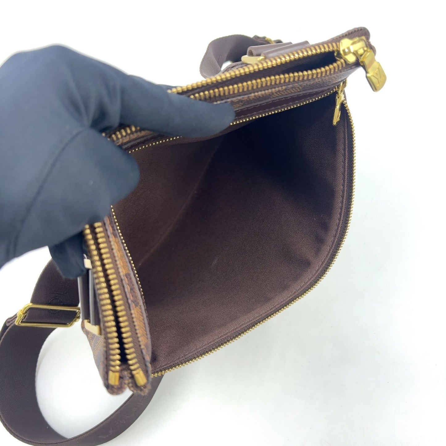 Louis Vuitton Pochette Bosphore Damier Ebene Leather Brown Shoulder Bag Gold — view 5