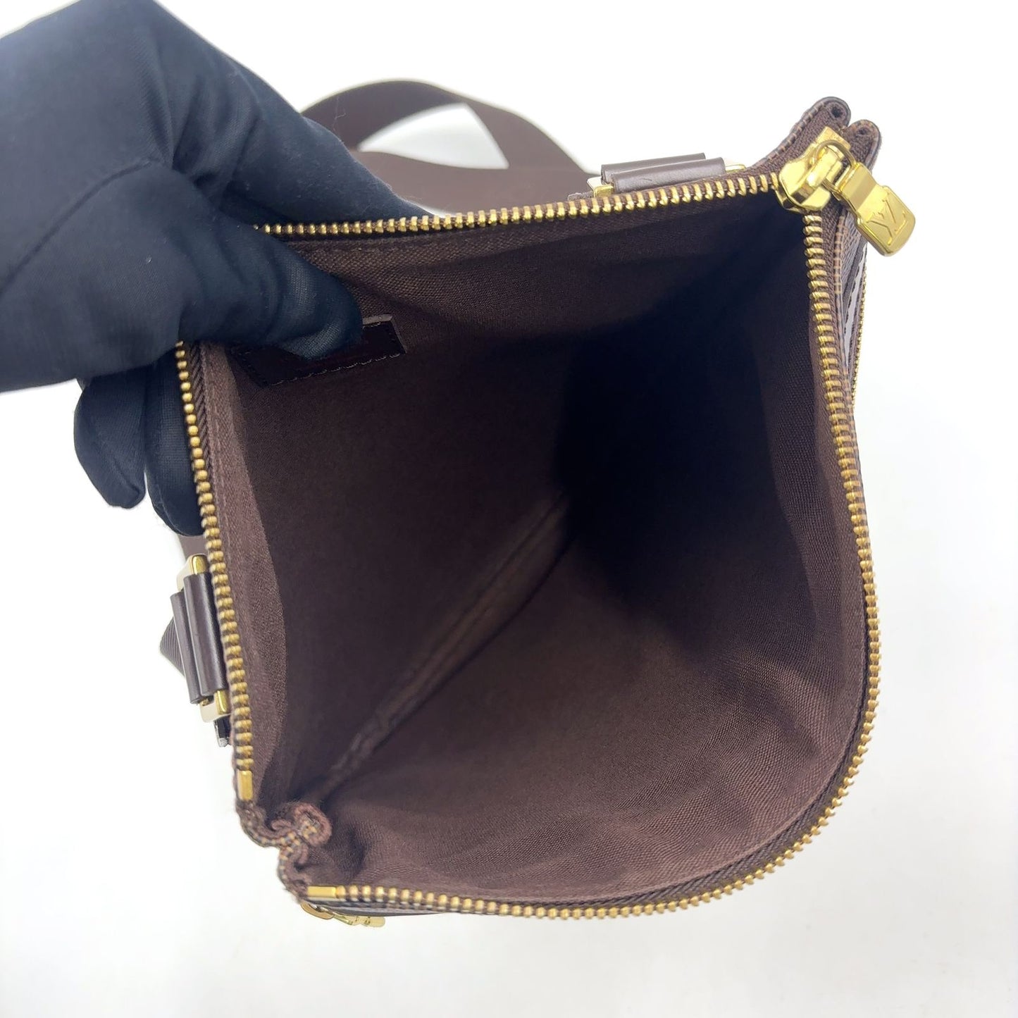 Louis Vuitton Pochette Bosphore Damier Ebene Leather Brown Shoulder Bag Gold — view 3