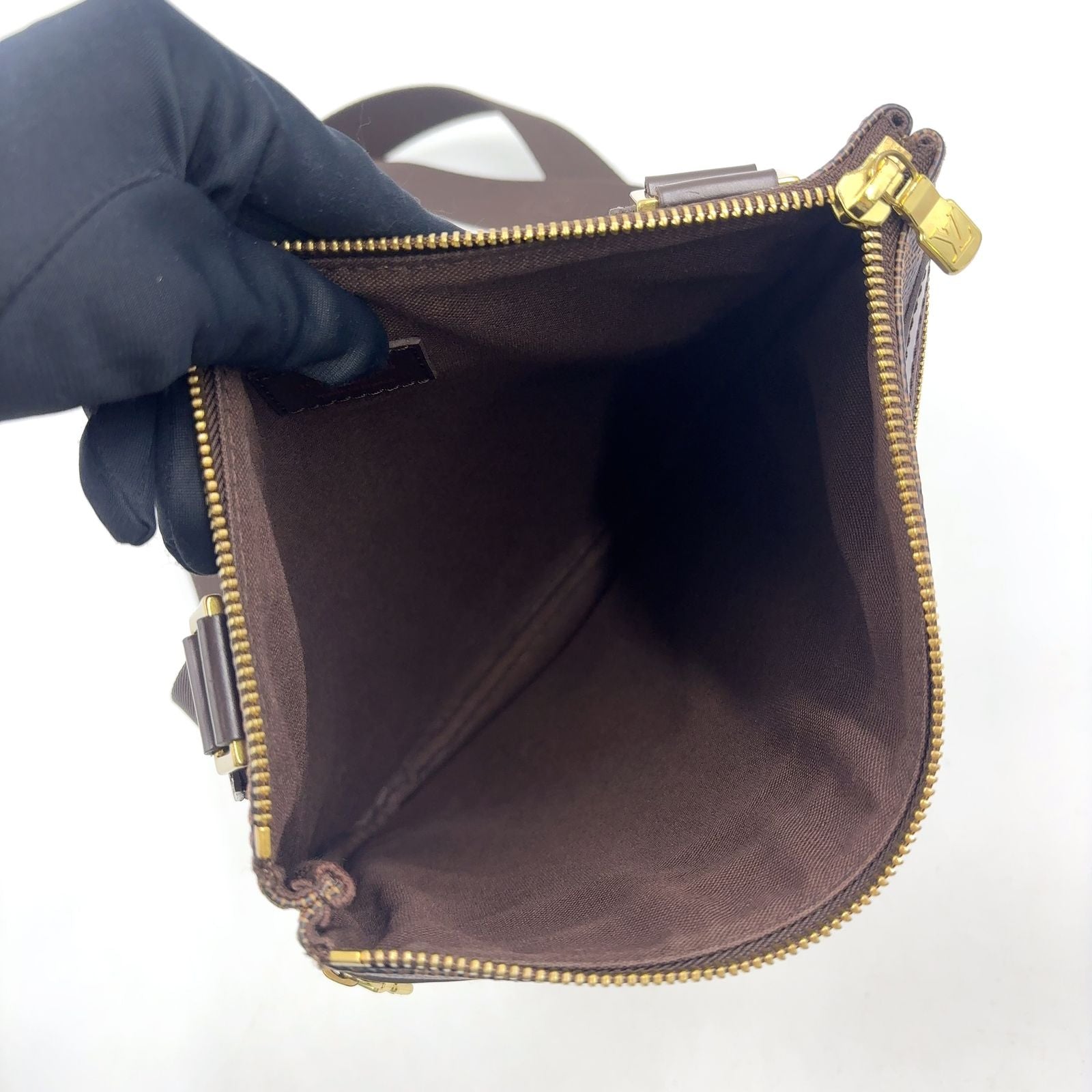 Louis Vuitton Pochette Bosphore Damier Ebene Leather Brown Shoulder Bag Gold — view 3