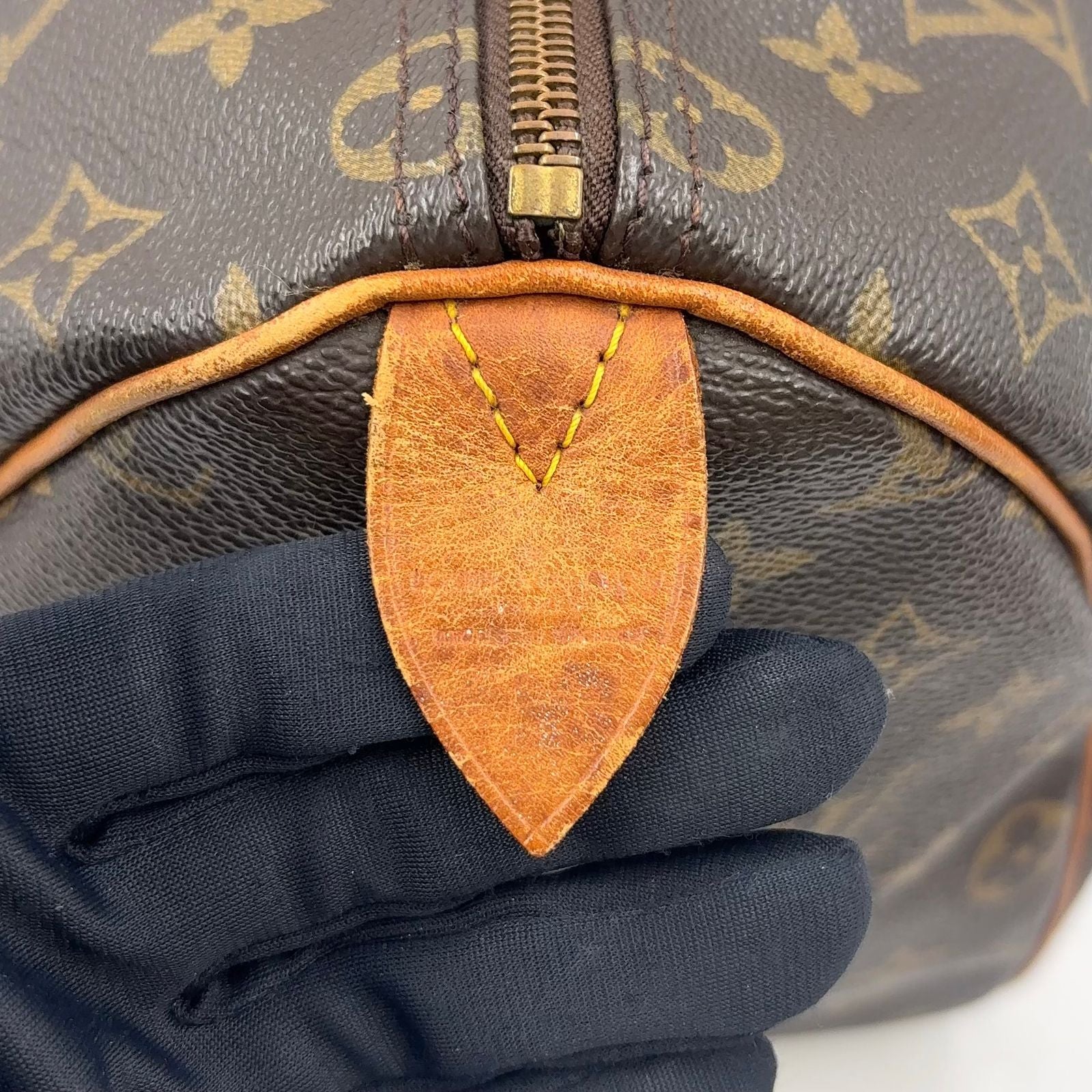 Louis Vuitton Speedy 35 Monogram Leather Brown Handbag Gold — view 4