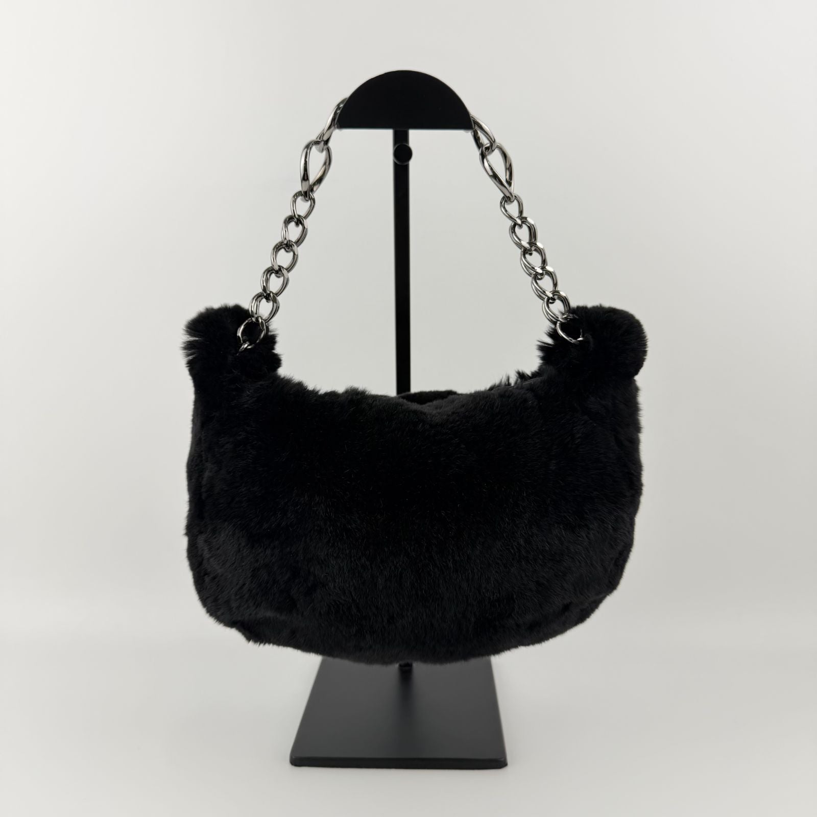 Chanel CC Logo Handbag Black Rabbit Vintage — view 5