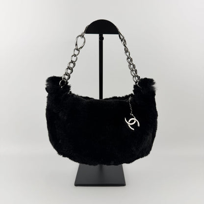 Chanel CC Logo Handbag Black Rabbit Vintage — view 4