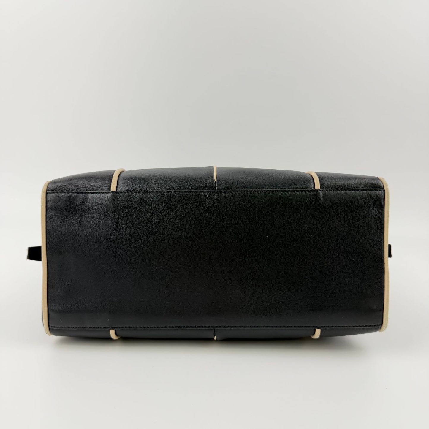 Loewe Handbag Black Leather Vintage — view 6