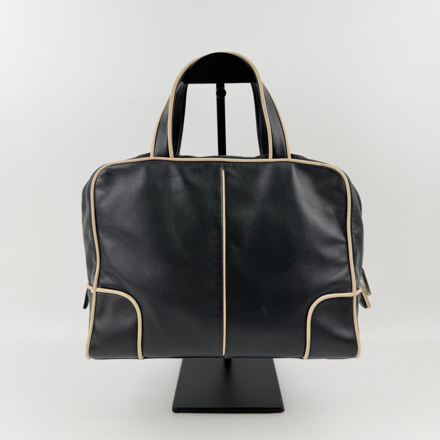 Loewe Handbag Black Leather Vintage — view 3