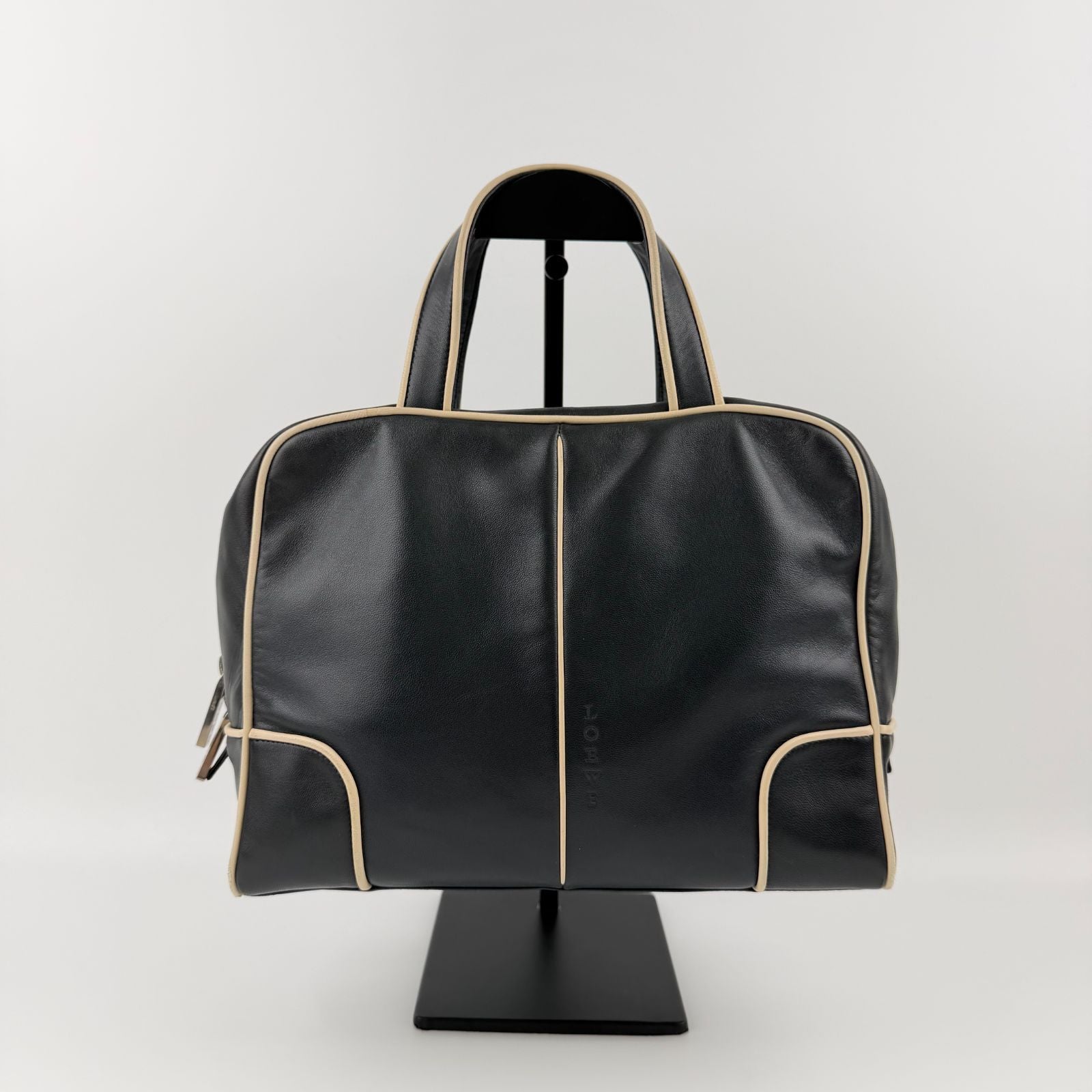 Loewe Handbag Black Leather Vintage — view 2