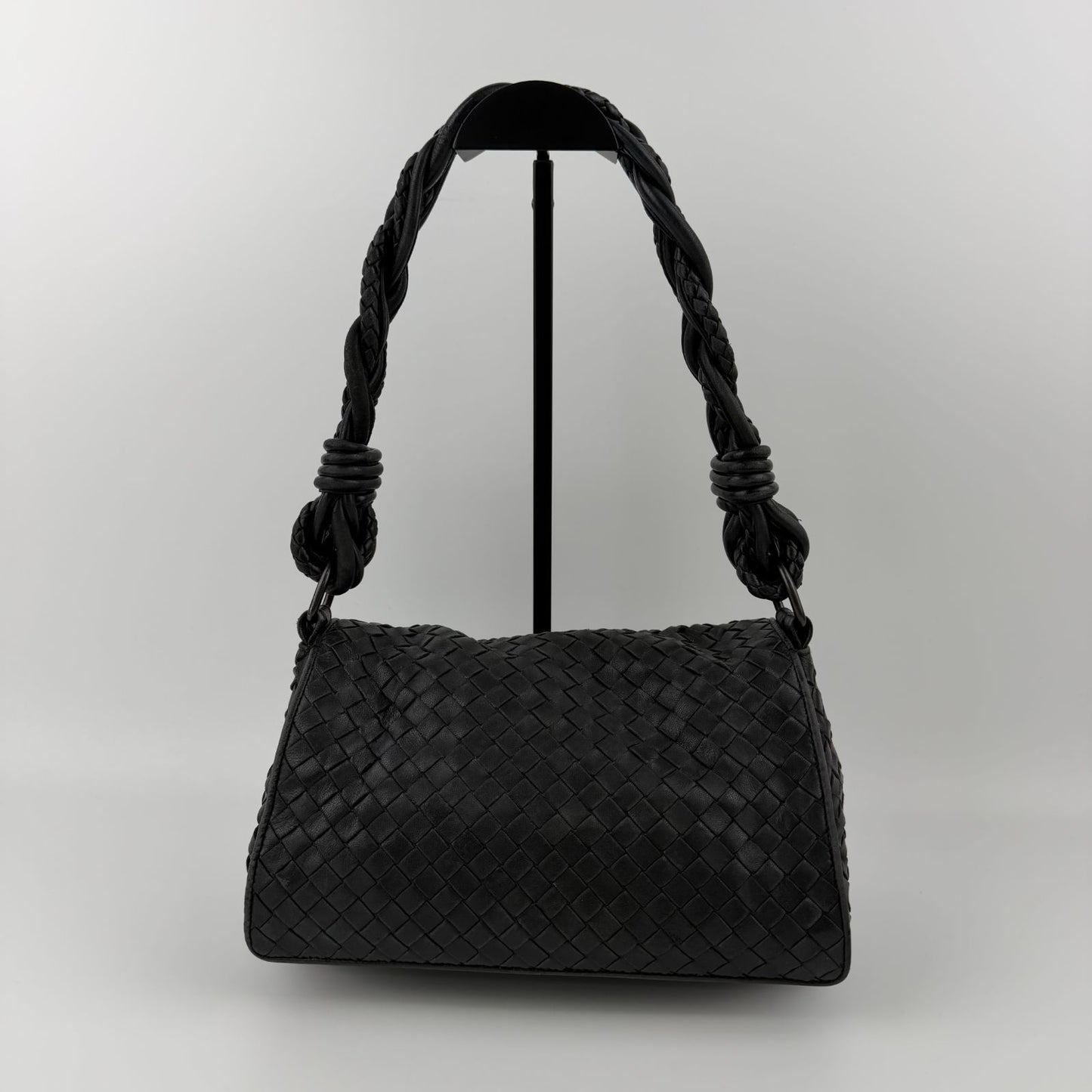 Bottega Veneta Intrecciato Shoulder Bag Black Leather Vintage — view 3